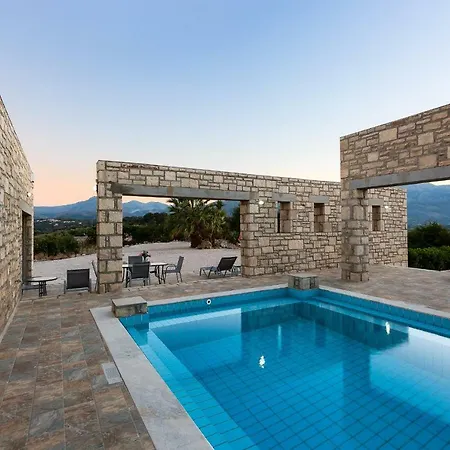 Ypsilon Villa *