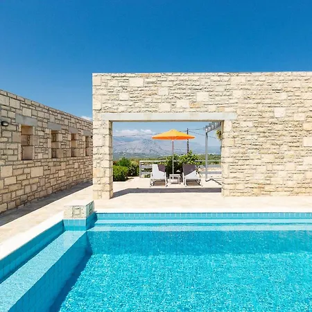 Villa Ypsilon